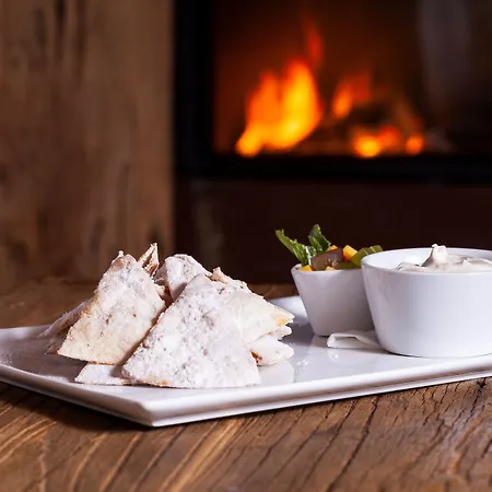 Bedriska Wellness & 酒店 4*