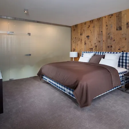 Bedriska Wellness & 酒店