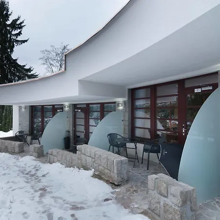 Hotel Bedriska Wellness & 4*
