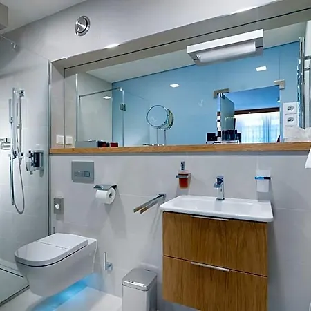 Bedriska Wellness & Готель