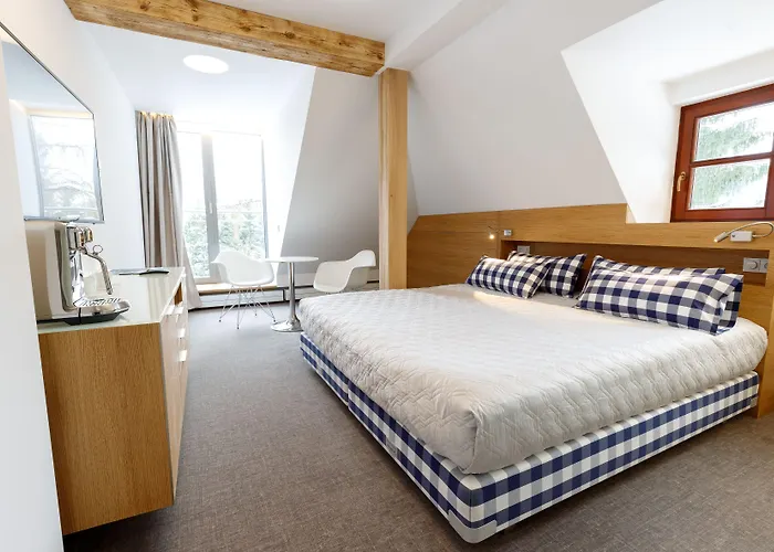 Bedriska Wellness & 4*